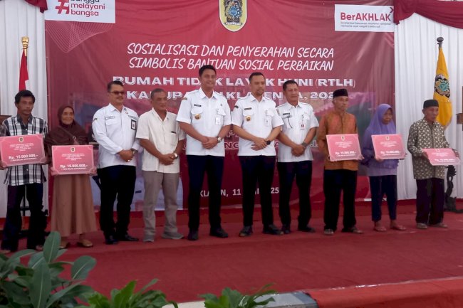 Penyerahan Bantuan Sosial RTLH TA 2025