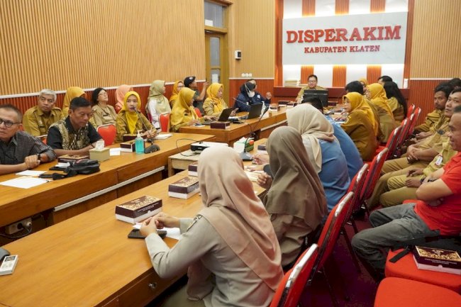Disperakim Klaten Gelar Forum Konsultasi Publik untuk Tingkatkan Kualitas Pelayanan