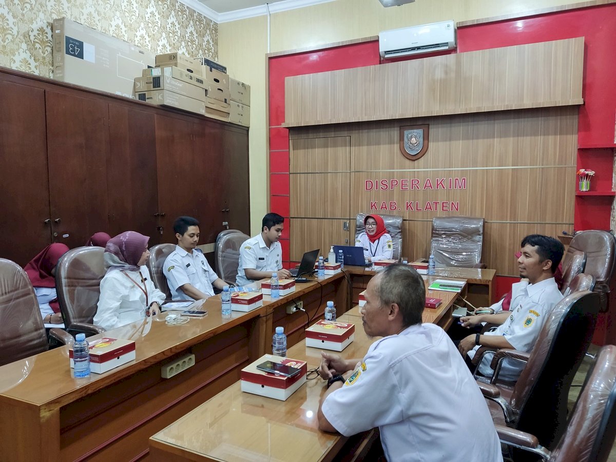 Rapat koordinasi sinkronisasi data kawasan kumuh kabupaten Klaten yg dihadiri oleh beberapa OPD pokja PKP