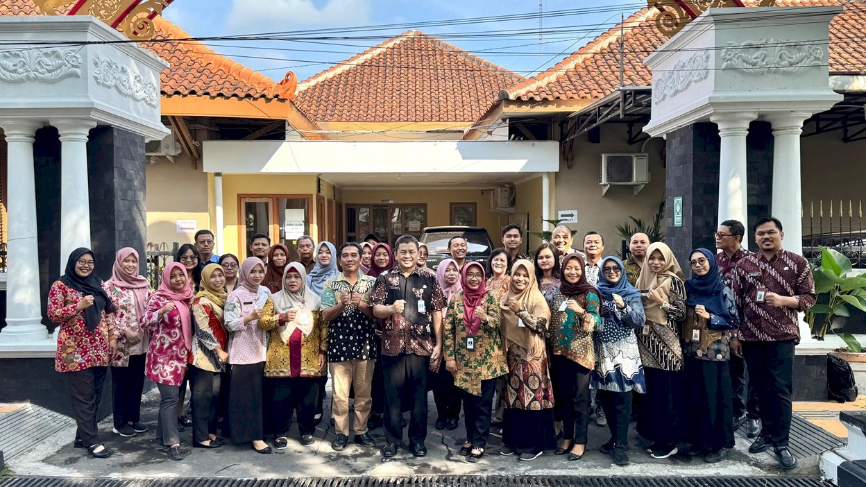 Disperakim Kabupaten Klaten Rayakan Hari Batik Nasional 2024: Menghargai Warisan Budaya untuk Pembangunan yang Berkelanjutan