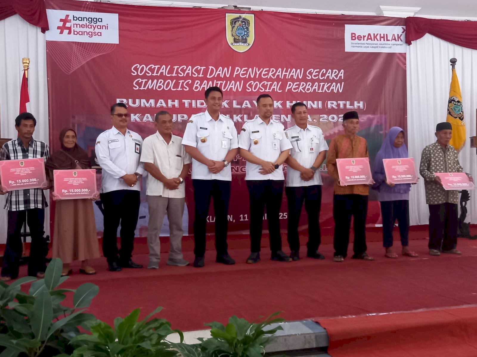 Penyerahan Bantuan Sosial RTLH TA 2025